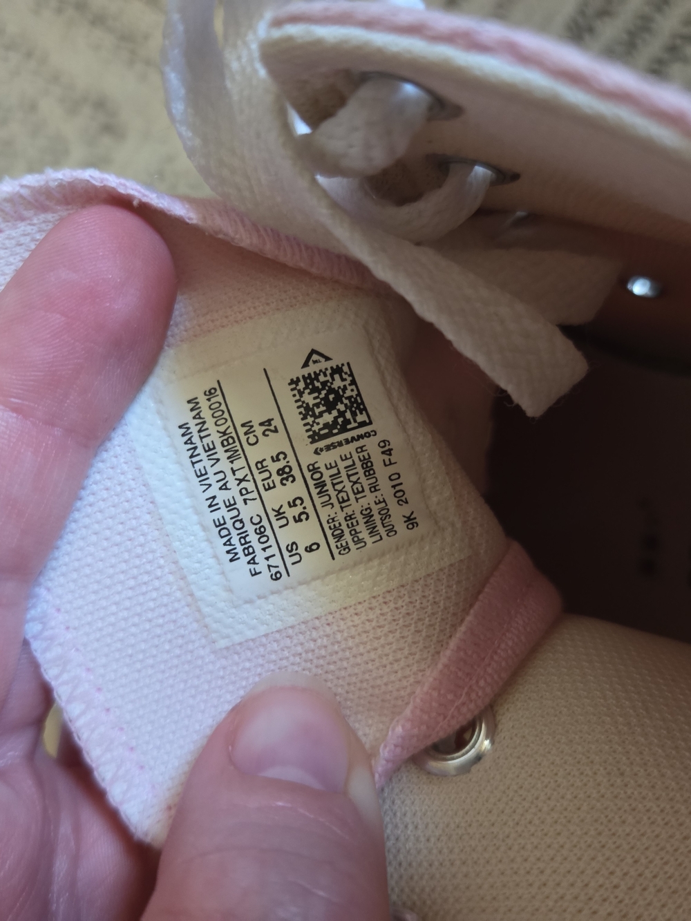 Brand New High-Top Converse - Picture 4 of 5